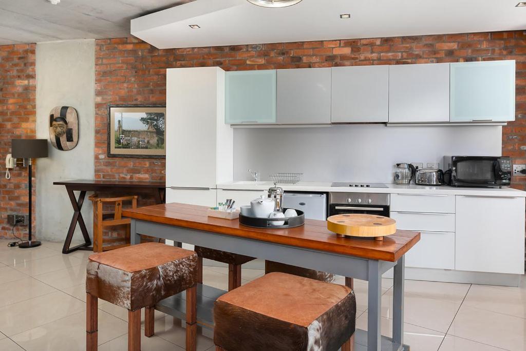 Metropolis Luxury Apartment *