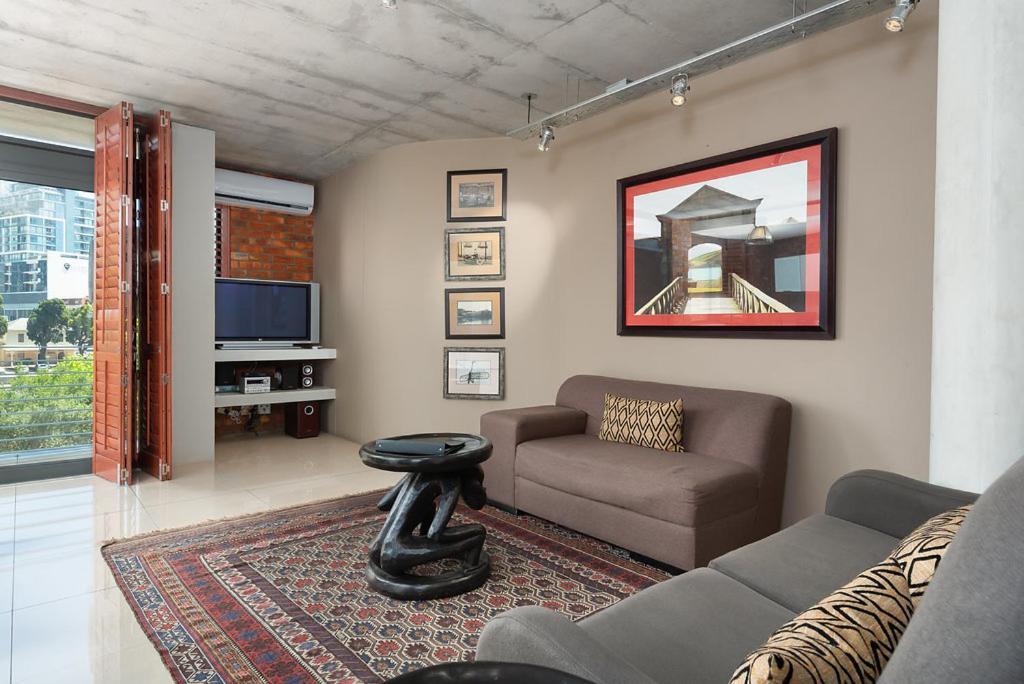 Metropolis Luxury